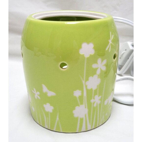 Scentsy MEADOW Mid Size Lime Green Warmer Base Dish w/Bulb #MSW-MDOW Retired - Picture 4 of 16
